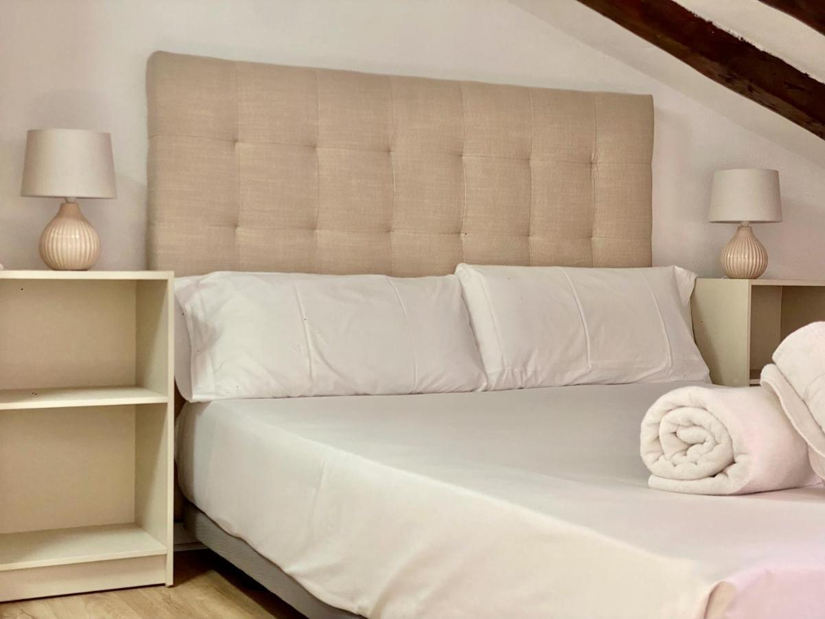 Charming Malasana Attic Madrid Extérieur photo